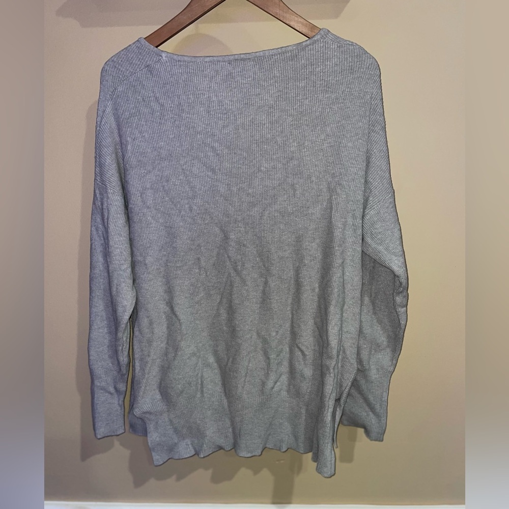 Gray Ribbed Sweater - Picture 4 of 5